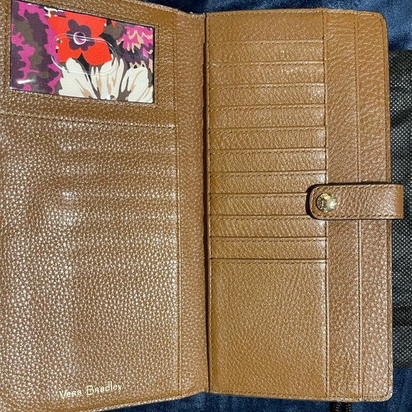 Vera Bradley passport wallet. Like new. - Picture 2 of 3